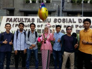 11 Fenomena Menarik Wisuda Mahasiswa