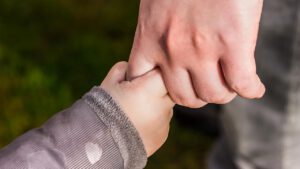Perjuangan Ibu Membuka Rezeki dari Banyak Pintu